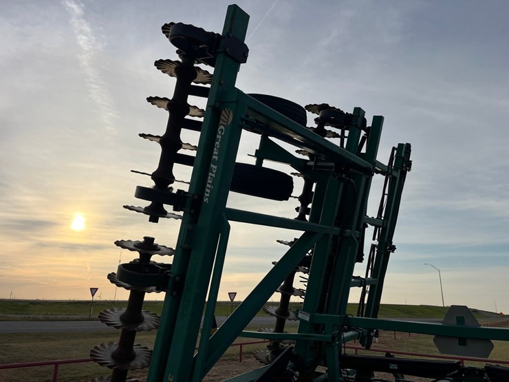 2009-great-plains-3000-image-3