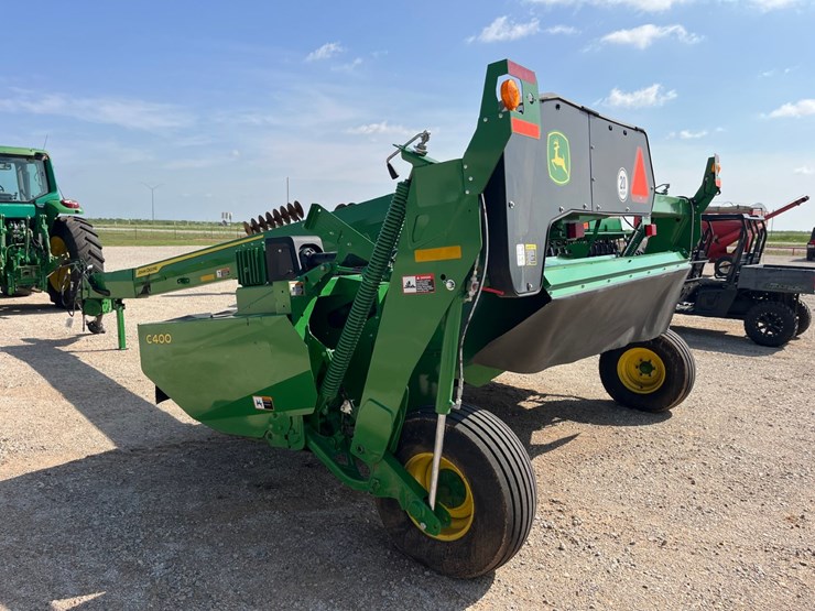 2023-john-deere-c400-image-16