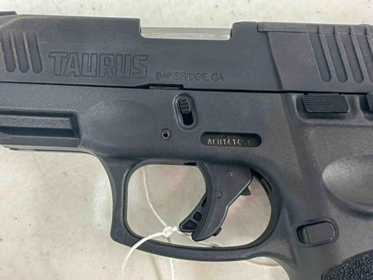 taurus-pistol-image-9