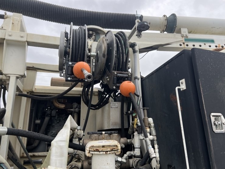 2011-freightliner-vac-con-t/a-vacuum-truck-image-22