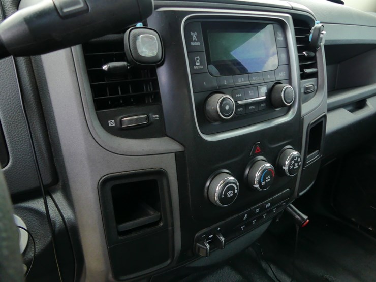 2017-dodge-ram-5500-image-16