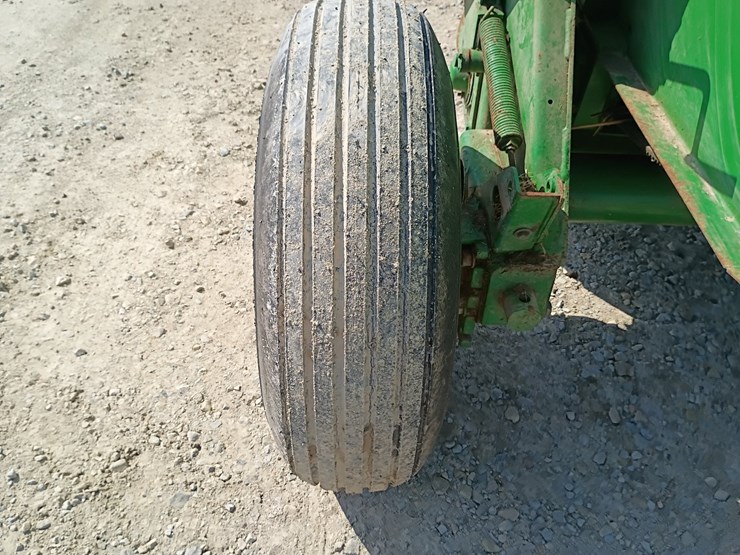 john-deere-456-image-35