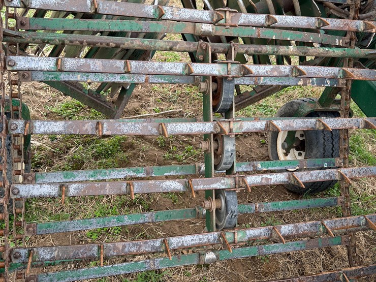 2001-kmc-4-30-peanut-digger-image-17