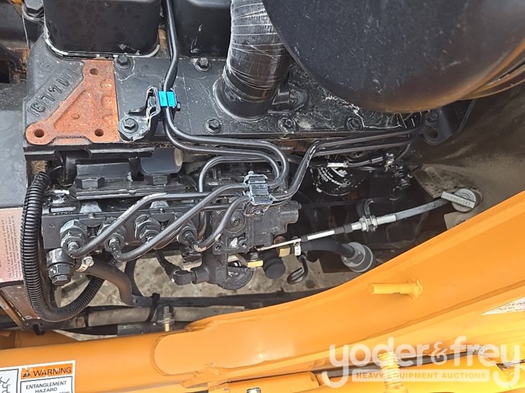 2004-case-580m-image-62