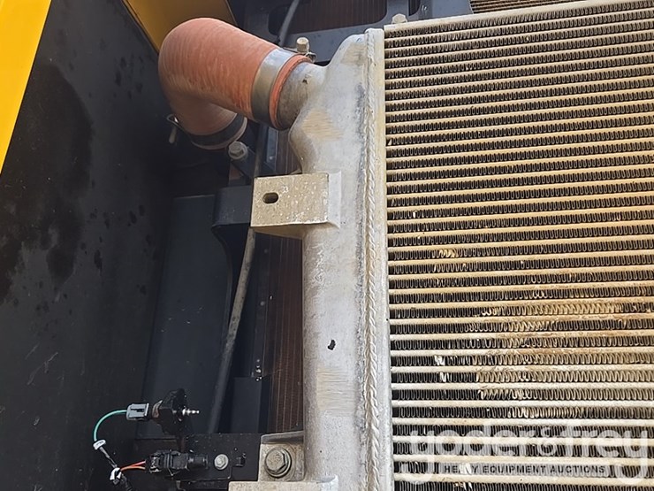 2020-komatsu-pc360-lc-11-image-52