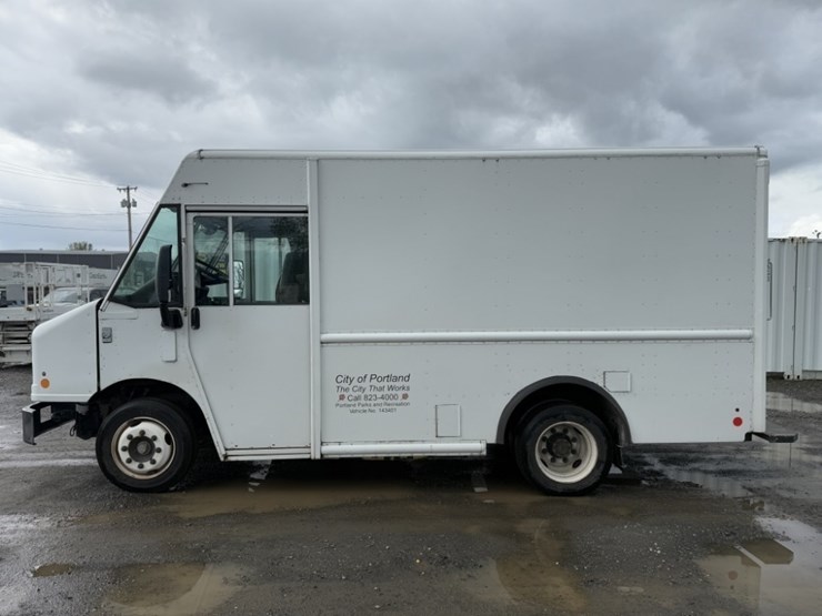 2014-freightliner-mt45-image-7