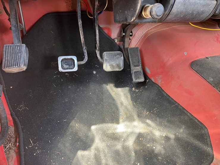 1995-jeep-wrangler-image-12