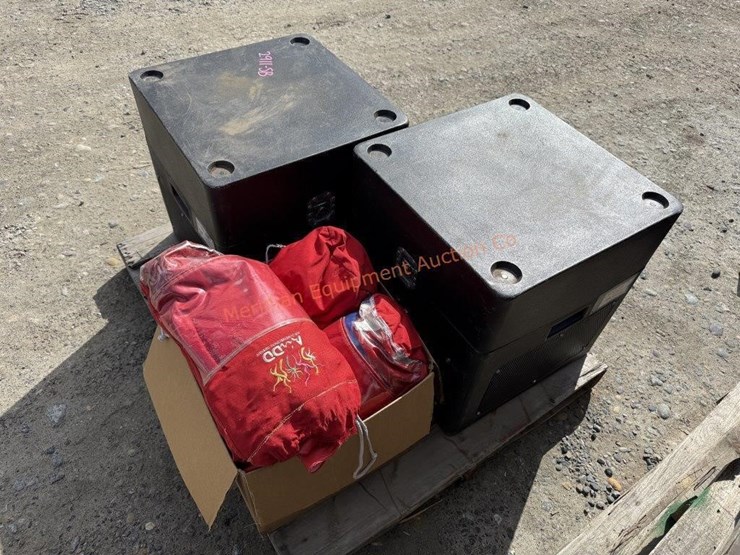 ~30"-inflatable-"flying-guy"-w/-2-fans-image-1