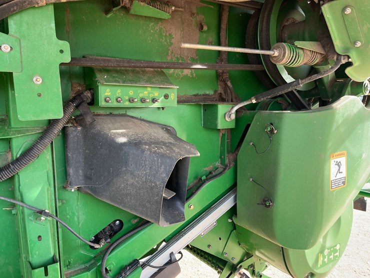 2013-john-deere-s670-image-33