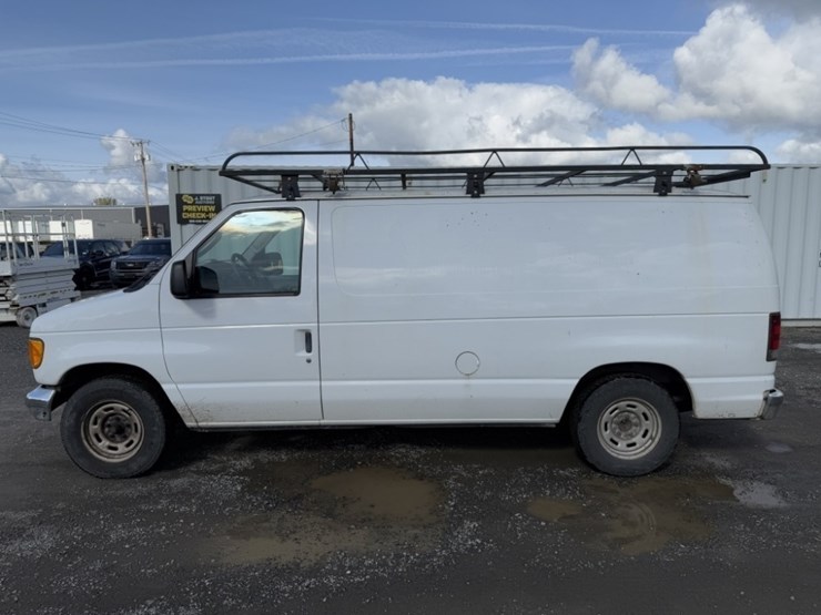 2005-ford-e150-image-7