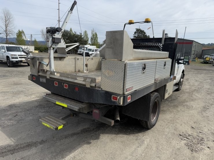 2012-ford-f350-sd-image-4