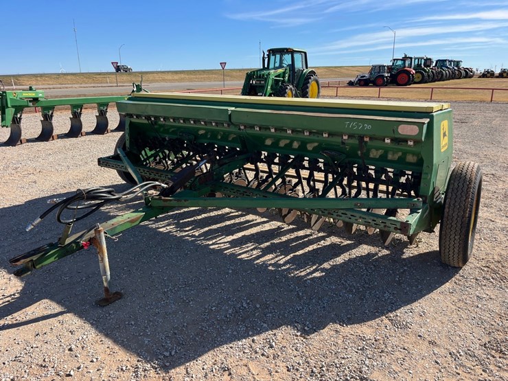 john-deere-8300-image-1