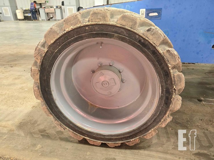 2011-genie-s65-image-22