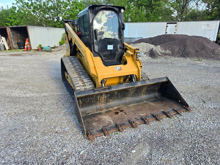 2023-caterpillar-299d3-xe-image-26