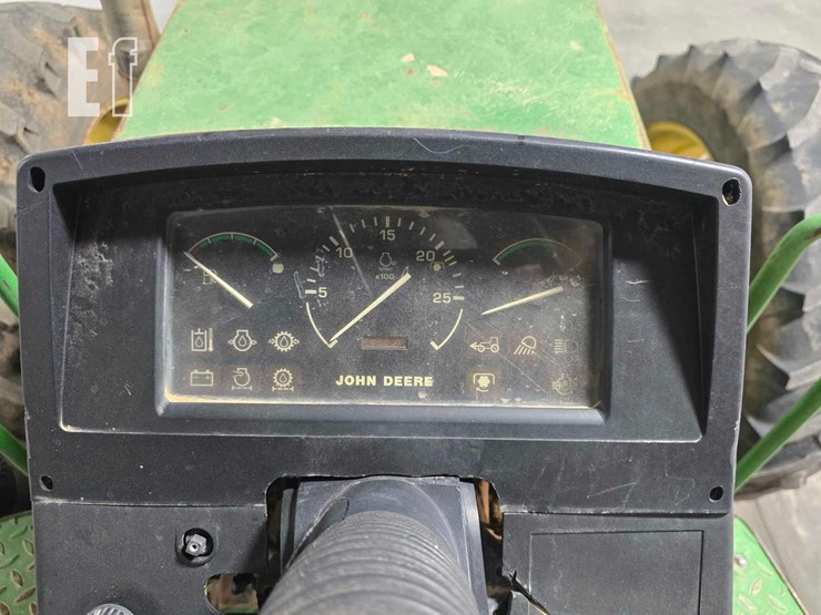 john-deere-6220-image-13