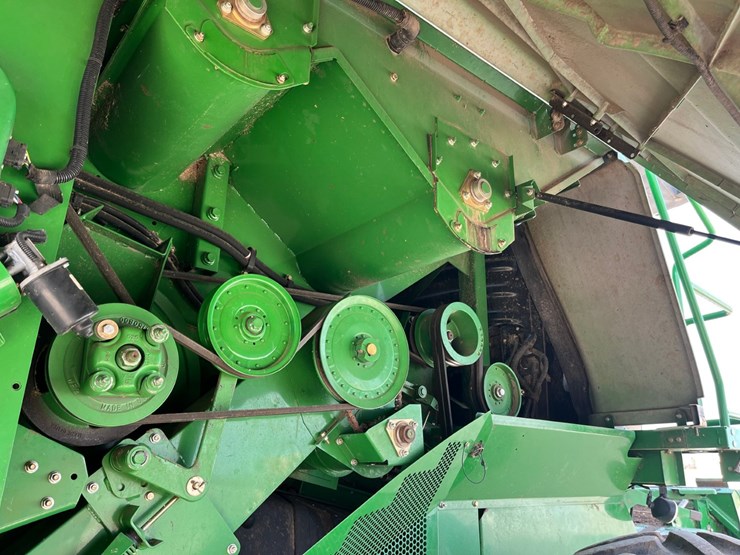 2013-john-deere-s670-image-46