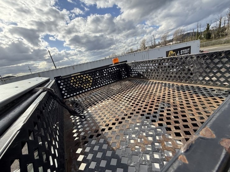 2016-ford-f550-sd-image-20