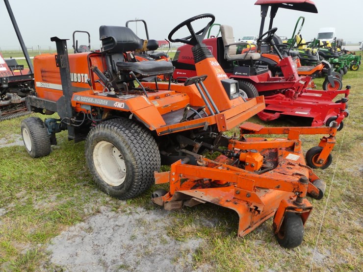 kubota-f2000-image-2