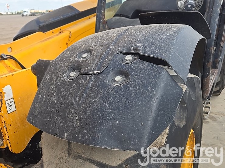 2017-jcb-510-56-image-62