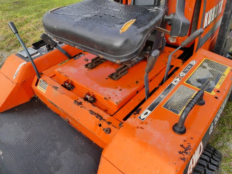 kubota-f2000-image-7