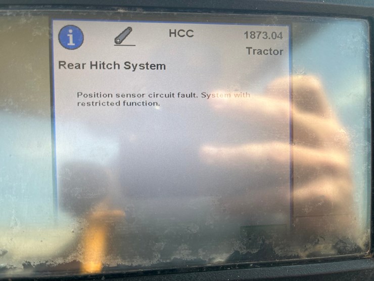 2014-john-deere-6125r-image-31