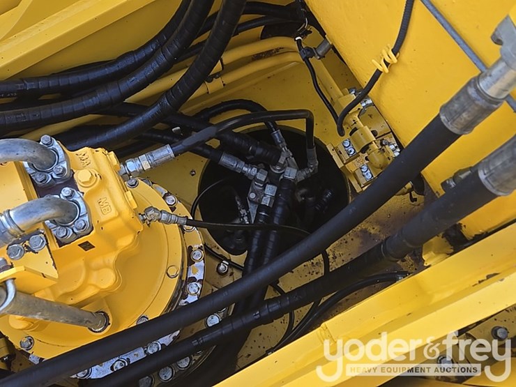 2020-komatsu-pc360-lc-11-image-81