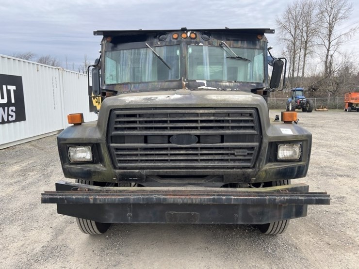 1992-ford-f700-image-8