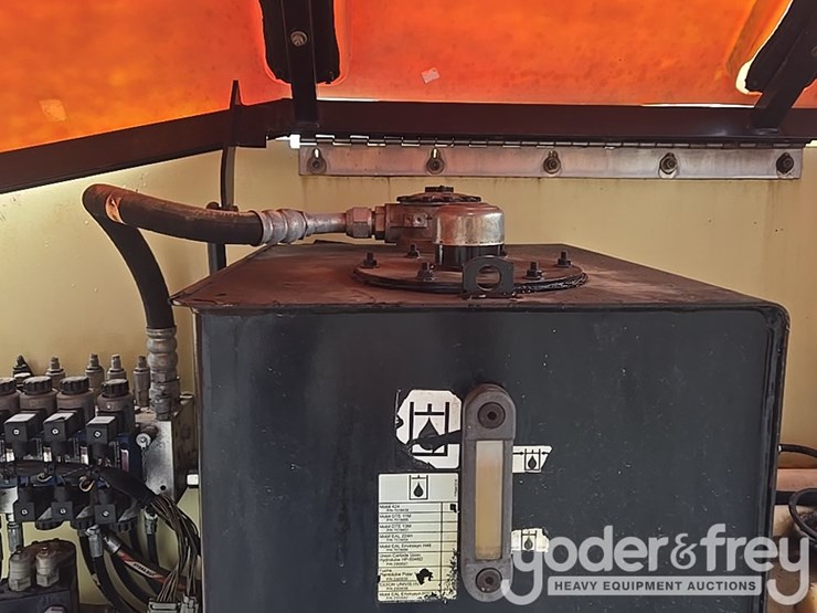 2008-jlg-400s-image-38