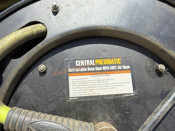 ~50'-retractable-air-hoses-&-electrical-cord-reel-image-4
