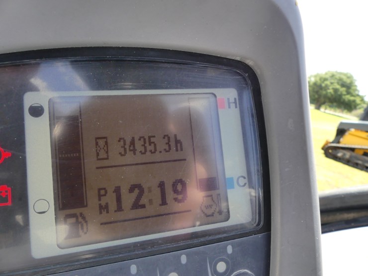 2018-kubota-kx040-4-image-14