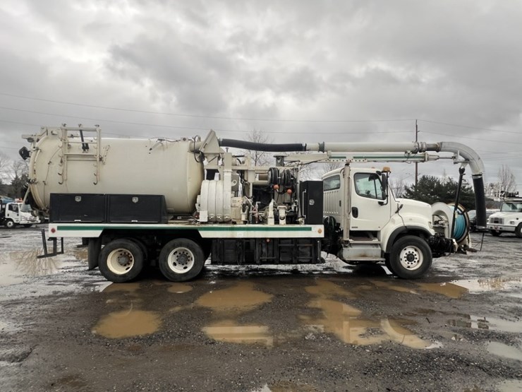2011-freightliner-vac-con-t/a-vacuum-truck-image-3
