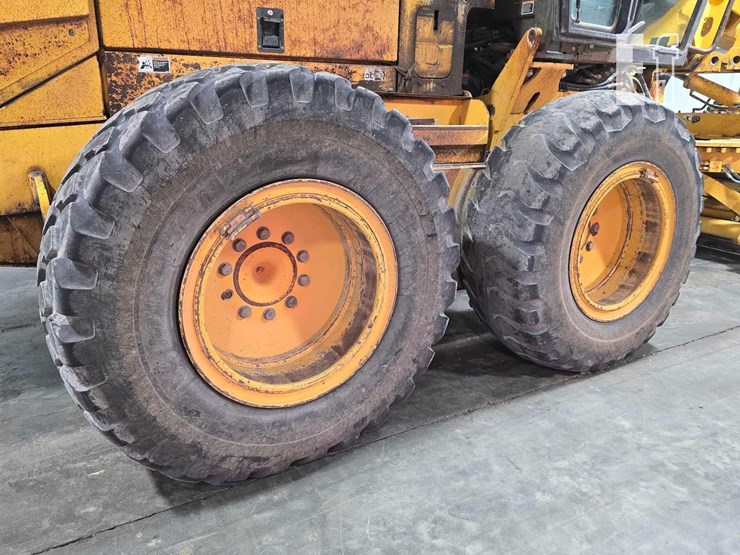 2004-volvo-g740b-image-29