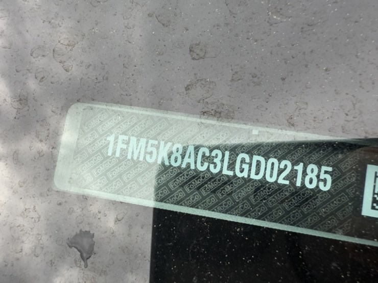 2020-ford-explorer-image-9