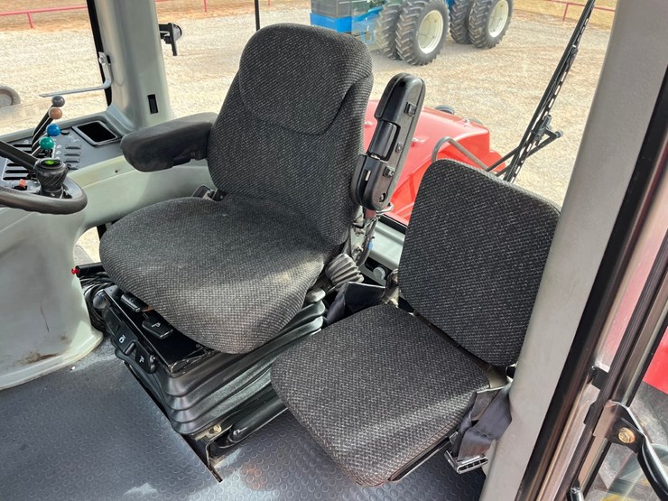 2009-versatile-435-image-29