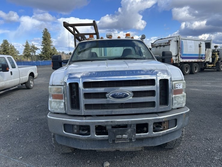 2008-ford-f350-xlt-image-8