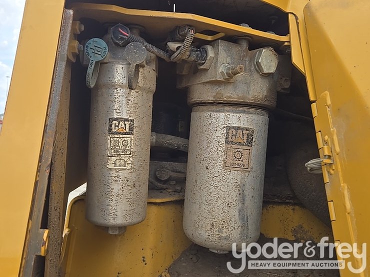 2019-caterpillar-d6-lgp-image-43