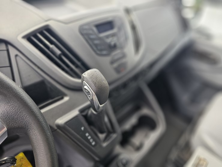 2018-ford-transit-image-9