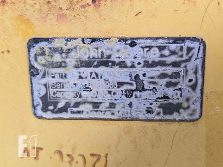 2011-deere-310j-image-13