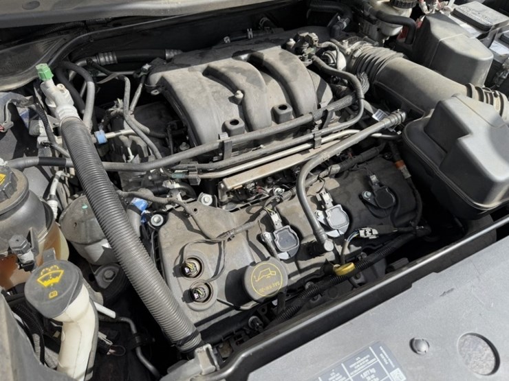 2018-ford-explorer-image-10