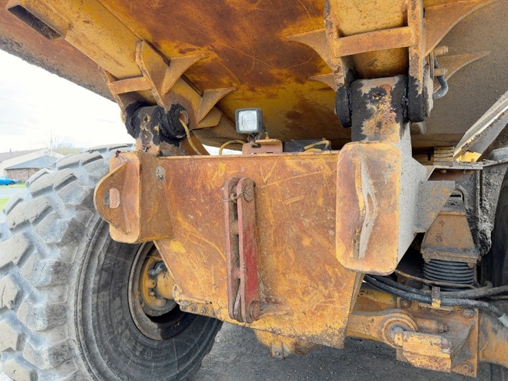 2003-volvo-a40d-image-20