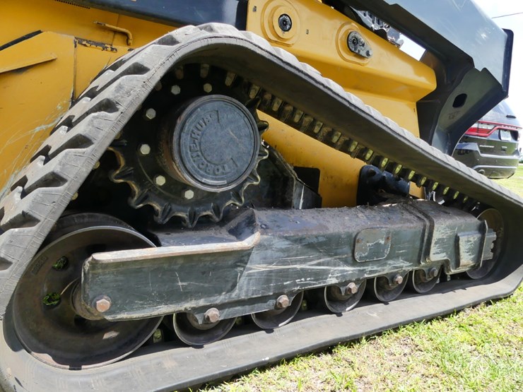 2017-deere-333g-image-6