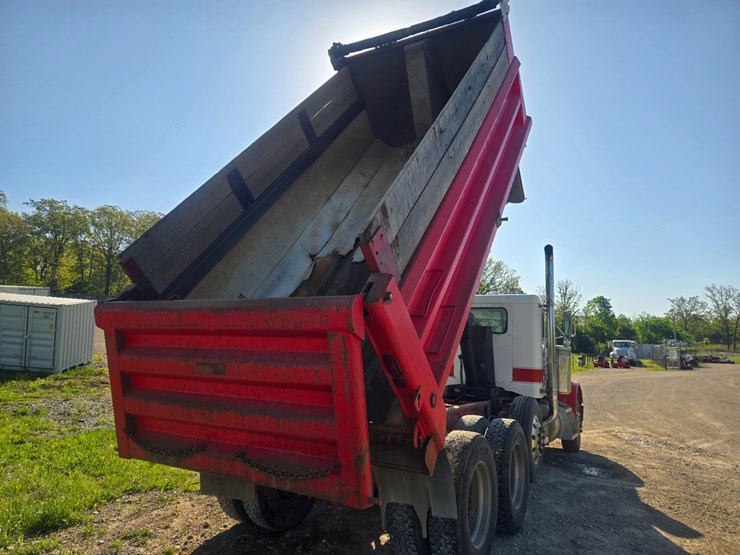 1987-peterbilt-379-image-27