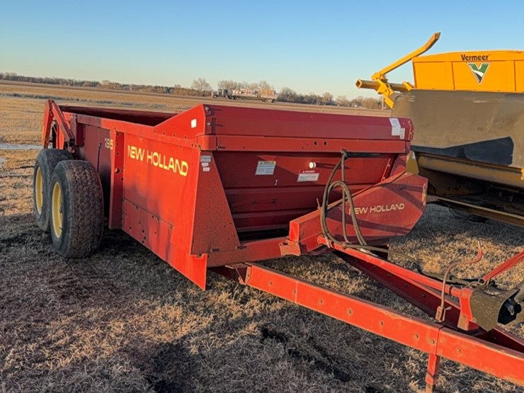 new-holland-195-image-1