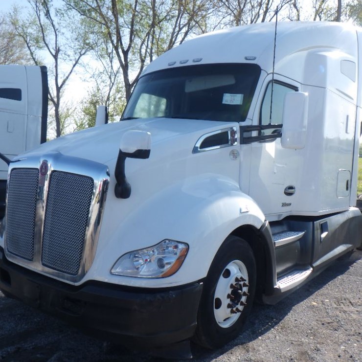 2022 KENWORTH T680