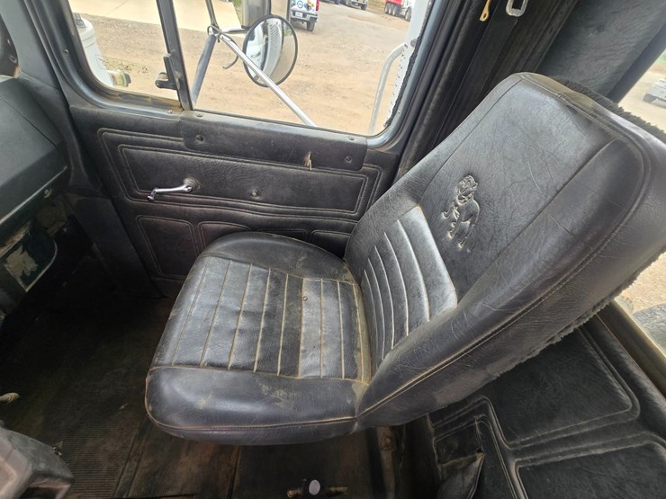 2001-mack-rd688s-image-72