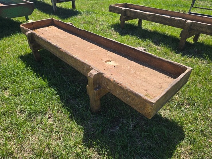 #578-•-9'-wooden-feed-bunk-image-3