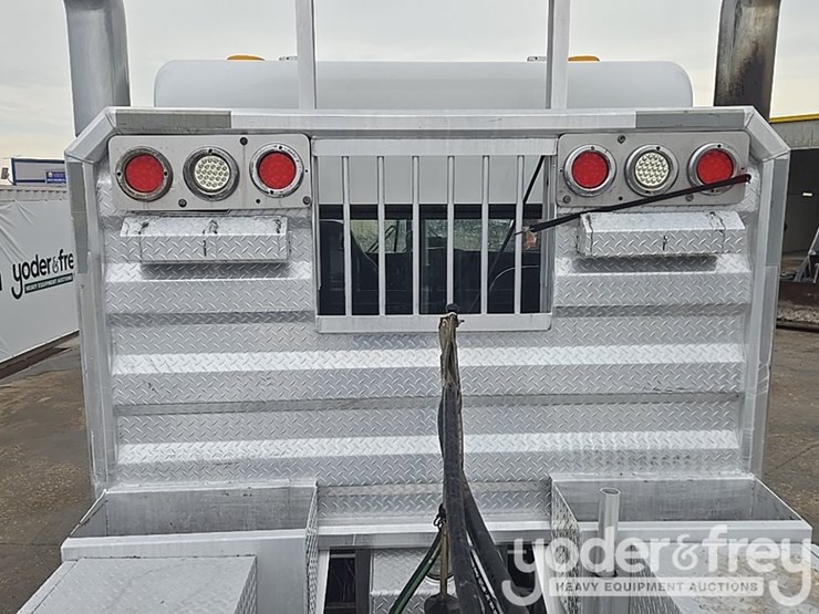 2014-kenworth-t800-image-77