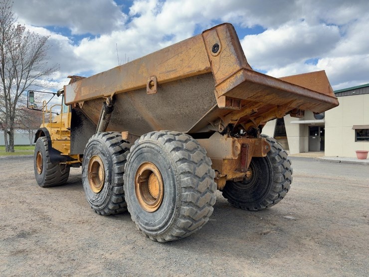 2003-volvo-a40d-image-3