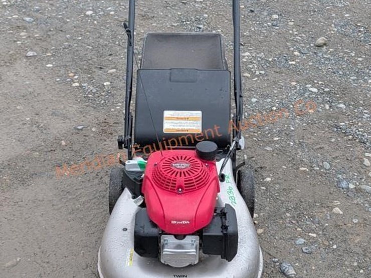 honda-lawn-mower-image-2