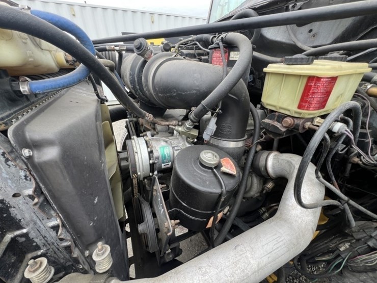 1992-ford-f700-image-9